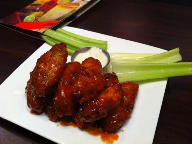 Buffalo Wings|choi hoi yungさん