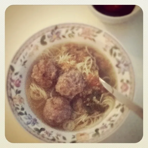 bakso aka Indonesian meatball soup|Rurie van Sarkさん