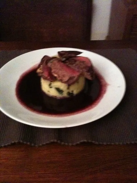 pan fried venison on a herb mash with a red wine reduction|simonさん