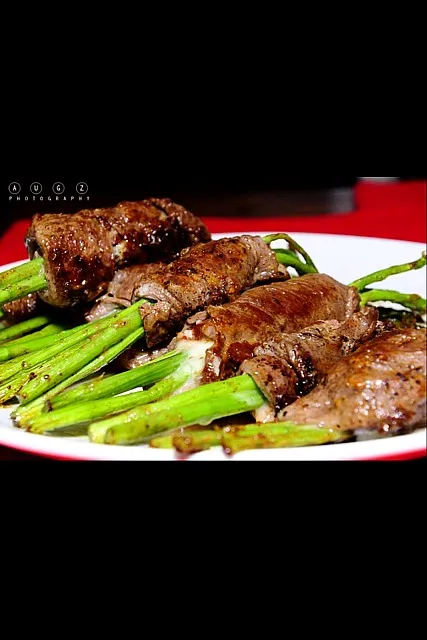 Beef Rolls with Asparagus, Sun-Dried Tomato & Bleu Cheese Filling|adaさん