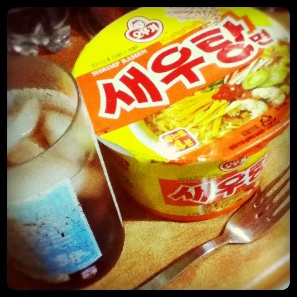 supper! korean cup noodles n ribena|myleneさん