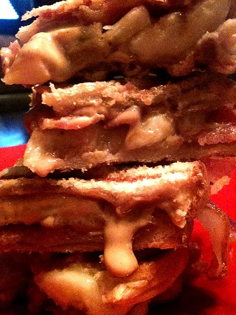 Peanut Butter, Banana and Bacon Panini|Monina Baronganさん