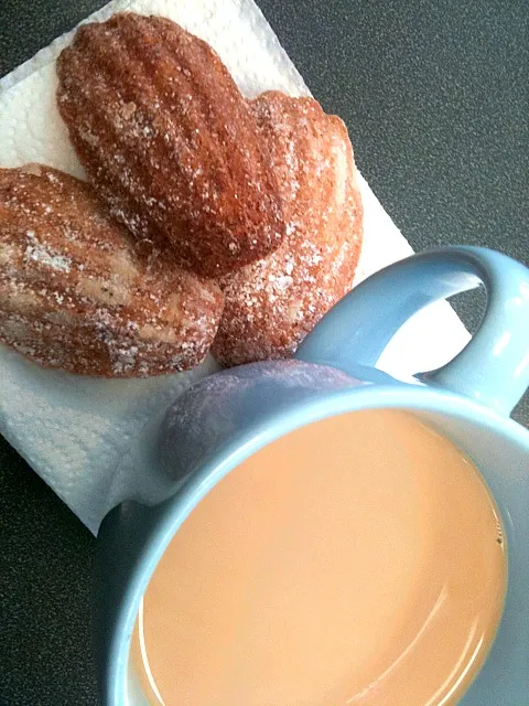 Madeleines and Coffee|Monina Baronganさん