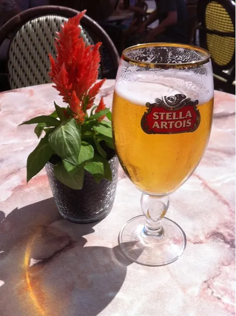 stella Artois on fresh air.|haamerさん