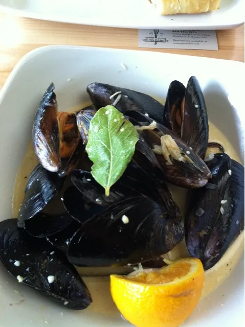 Locally Harvested Mussels|Marni Lombardoさん