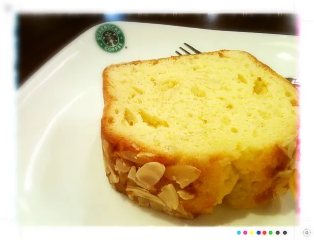 Snapdishの料理写真:Almond butter cake~|Rynna Gohさん