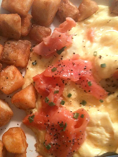 salmon and chive omelet|cortney shirodaさん