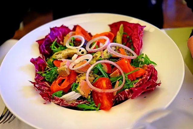 Salad at Versailles Palace|choi hoi yungさん