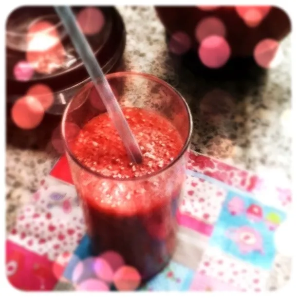 assorted berries, cherry and orange smoothie|Rurie van Sarkさん