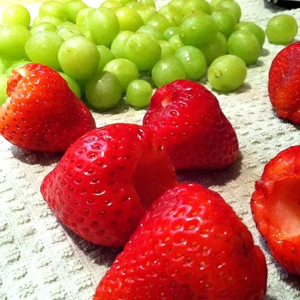 Strawberries & Grapes|heather...さん