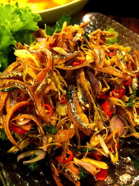 thai salad .... deep feied fish|devil aehさん