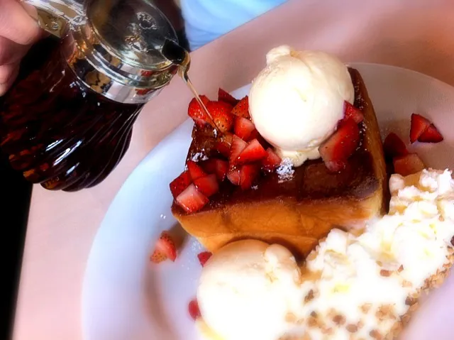 Shibuya honey toast.|Tida Wannasuriyawongさん