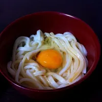 Snapdishの料理写真:釜玉うどん！美味いよねー！|tom9279さん