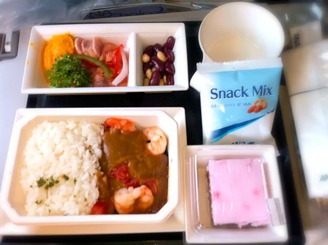 Snapdishの料理写真:機内食 Gimpo to Haneda|kikiさん