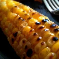 Snapdishの料理写真:grilled local corn|nicole ravlinさん