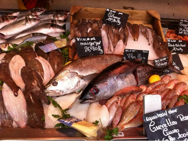 another food market on ile de re in france|hubert rothさん