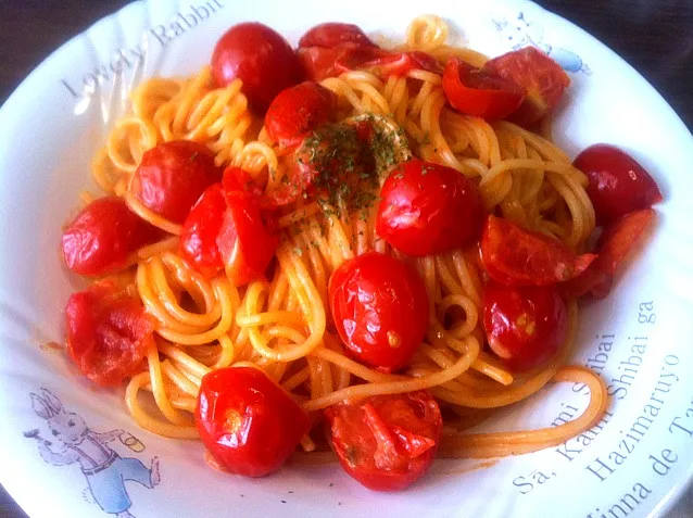 手作り トマトとチーズのパスタ|まなみさん