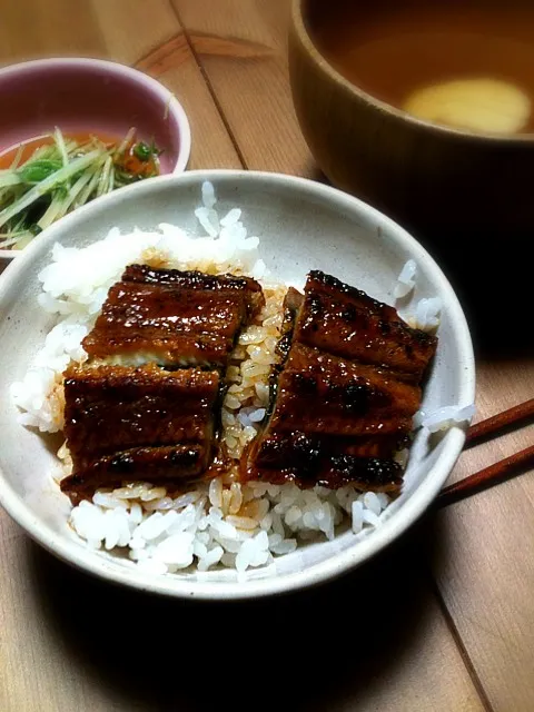 鰻丼 お吸い物 お浸し|ちえさん