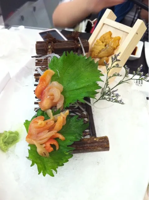 sashimi platter|Linda Leeさん