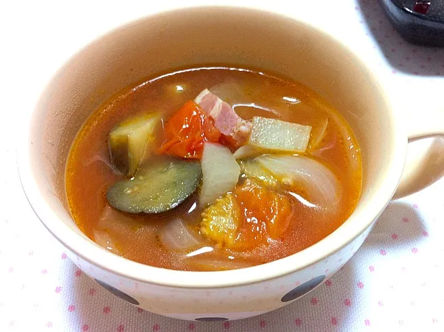 Snapdishの料理写真:野菜たっぷりミネストローネ|さゆさん