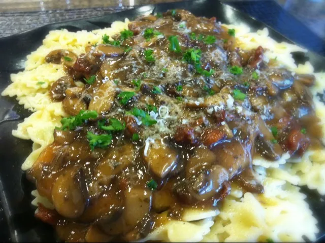 Chicken Marsala|chuck slatenさん