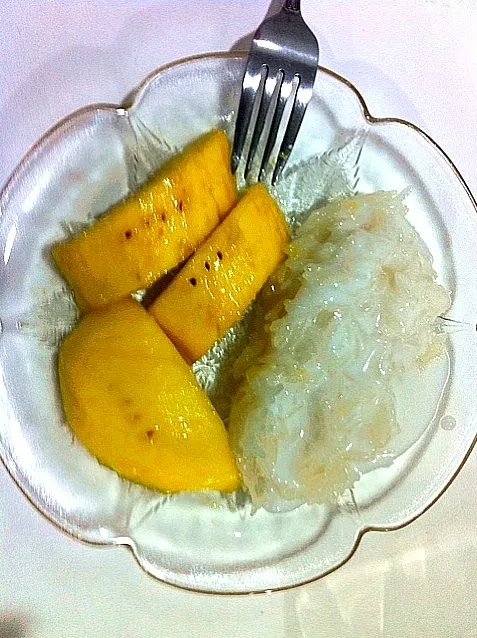 Sticky Rice with Mango|Pim Patanasuthikulさん