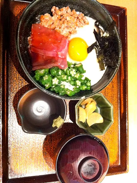 大戸屋 ばくだん丼|ももかさん