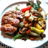 Putensteak mit Gemuese und Bratkartoffel|allan roy silvaさん