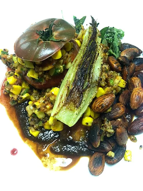 southern succotash stuffed heirloom tomato over apple peppercorm sauce|GREG ARNOLDさん