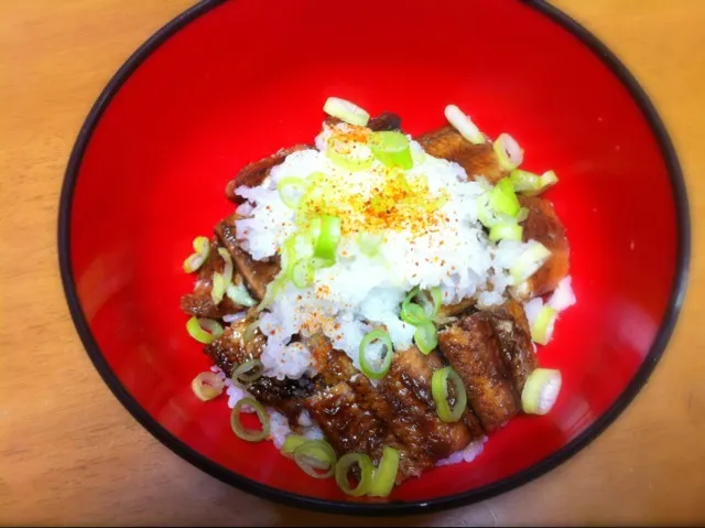 Snapdishの料理写真:うなぎの大根おろしかけ丼♡お好みでネギと一味も|autumnさん