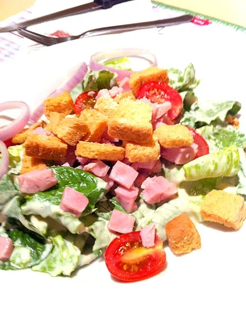 Snapdishの料理写真:Caesar Ham Salad|Praeさん