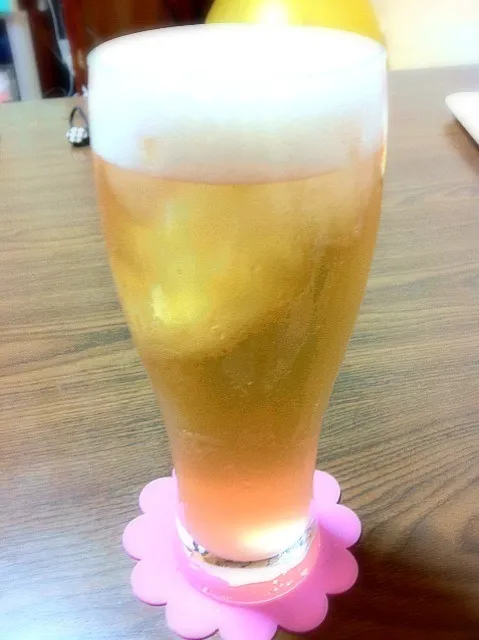 ビール＋氷＋レモンor黒酢をちょい足しすると美味しい♪|ねこさん