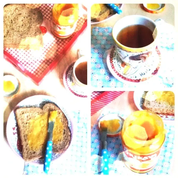 bread with sarikaya jam|Rurie van Sarkさん