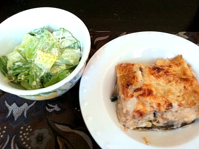 ceasar salad and lasagna|Nicole Caballeroさん