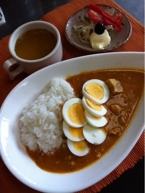 椿なのに「爽やか」チキンカレー|Toshimasa Chibaさん