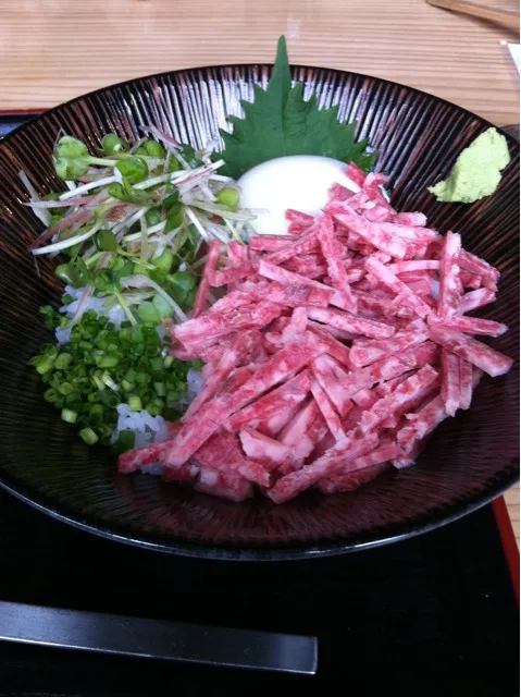 牛トロ丼定食|わかこさん