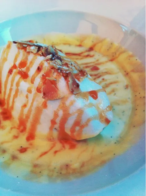 Floating Island - soft meringue served with caramel and vanilla sauce.|Wendyさん