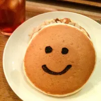 Snapdishの料理写真:パンケーキ アップルカスタード|ひろみんさん