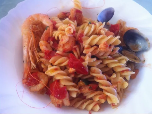 pasta con frutti di mare|jm gobetさん