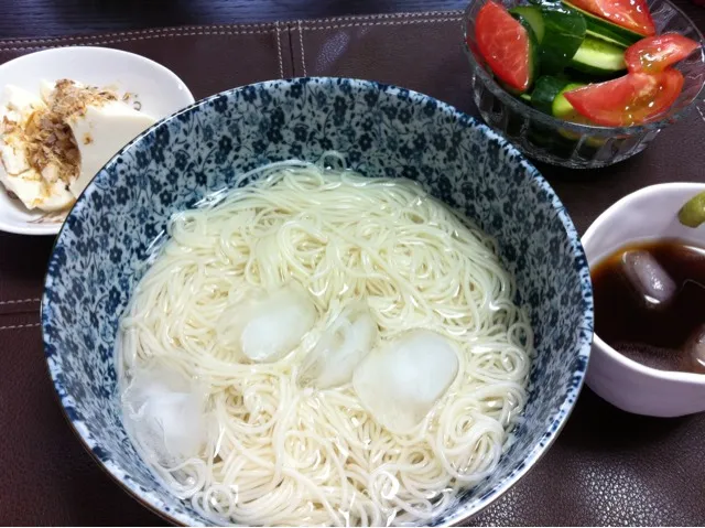 夏はそうめんだー|ありささん