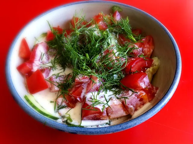 cuke tom salad with yogurt dill dressing|Gabiさん