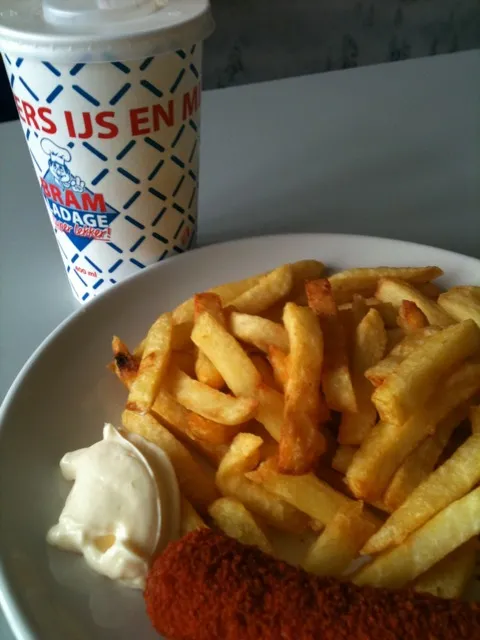 fries and shake|Martijn Hoenderdosさん