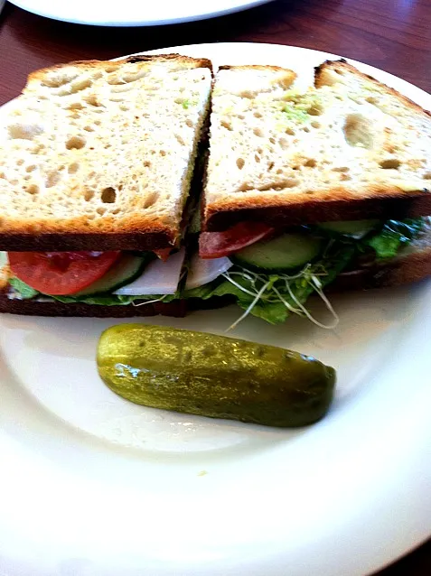 Snapdishの料理写真:california blt with turkey|Nicole Caballeroさん