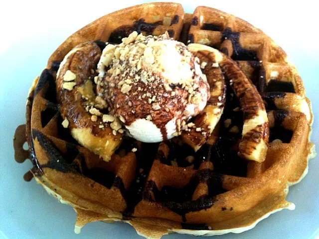 Banana Split Waffle|Eleena Isaさん