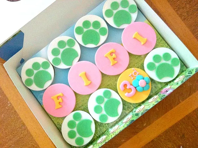 my pet bufday cupcakes|siew yen neeさん