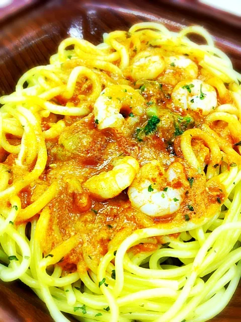 Snapdishの料理写真:生パスタ 海老のトマトクリーム|keikoさん