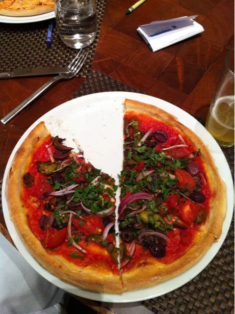 Vegan Pizza|Matt Lewinさん