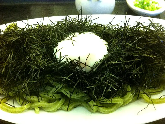 のりぶっかけ 温玉付き cold udon noodle w/ seaweed and egg|chan mitsuさん