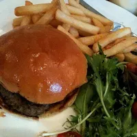 lamb burger with mesculan salad & garlic and herb fries|Cheryl Tanさん