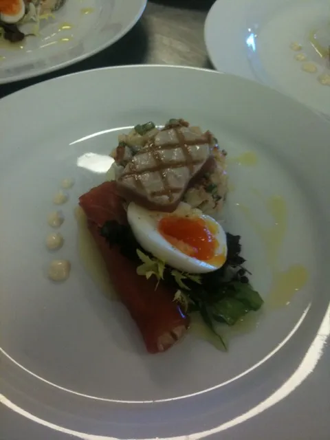 salade nicoise|rob vd salmさん